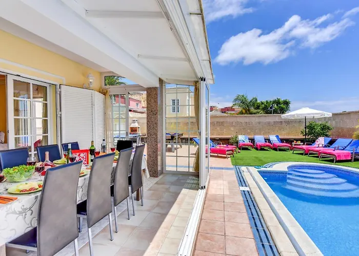 Teide Sol Con Piscina Climatizada, Playa Fanabe, Villa Costa Adeje