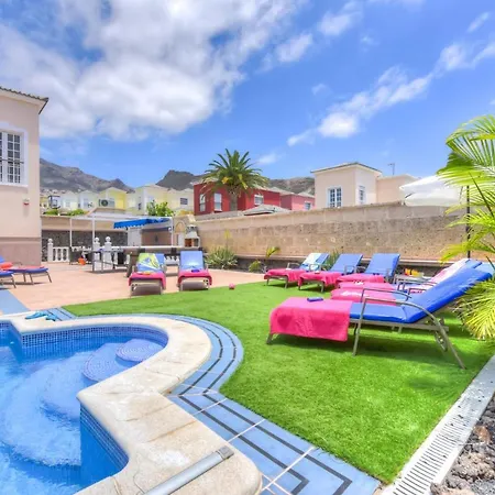 Teide Sol Con Piscina Climatizada, Playa Fanabe, 빌라 아데제