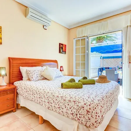 Teide Sol Con Piscina Climatizada, Playa Fanabe, Villa
