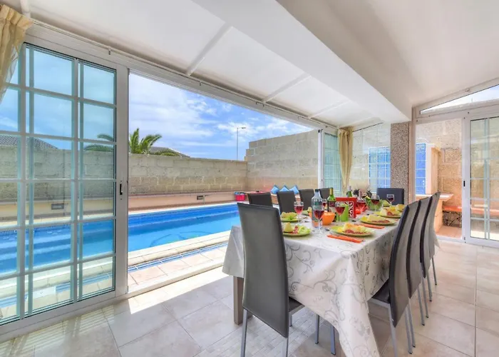 Teide Sol Con Piscina Climatizada, Playa Fanabe, Costa Adeje (Tenerife)